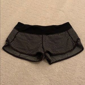 Lululemon speed up low rise short 2.5”